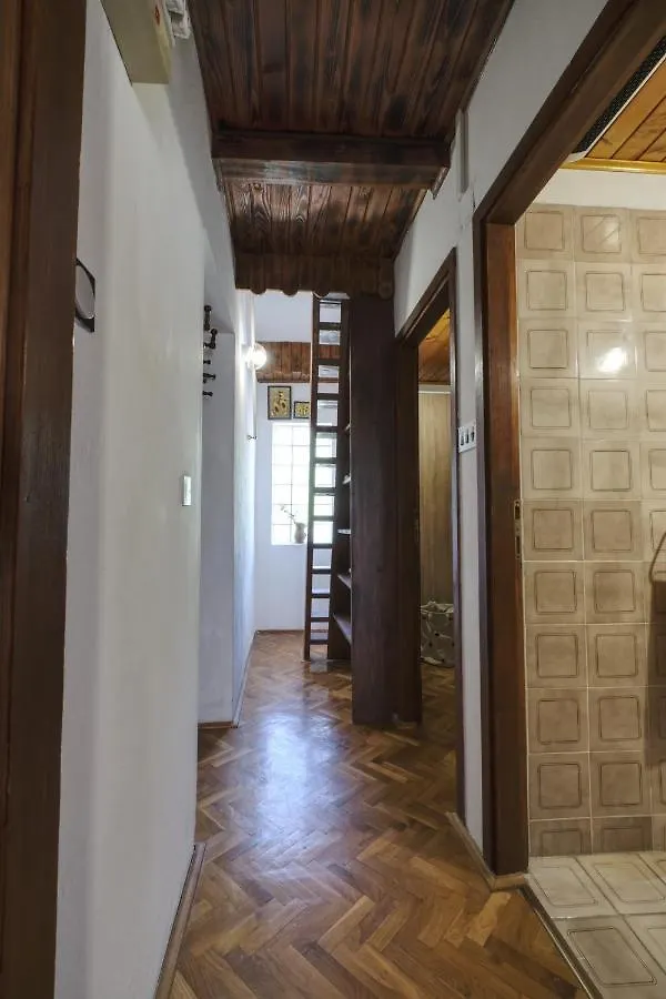 Apartman Tina Grizane-Belgrad Croatia