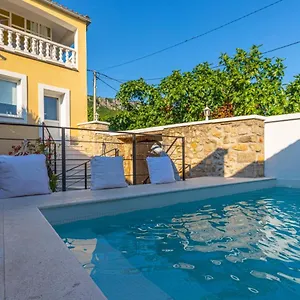  Villa Mali Jardin